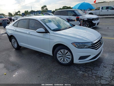 VOLKSWAGEN JETTA 2019