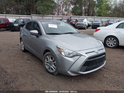 Scion Ia 2016