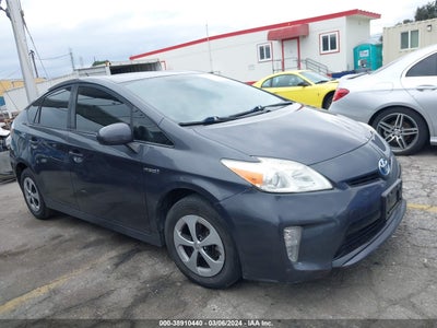 TOYOTA PRIUS 2013