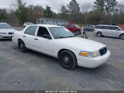 Ford Crown victoria 2011