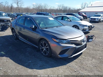 TOYOTA CAMRY 2019