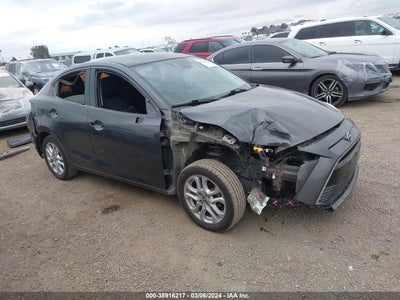 Scion Ia 2016