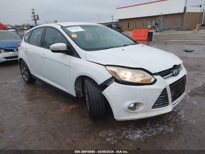 FORD FOCUS SE 2014