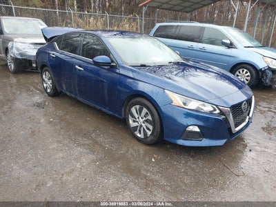 Nissan Altima 2020