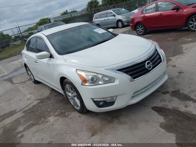 Nissan Altima 2015