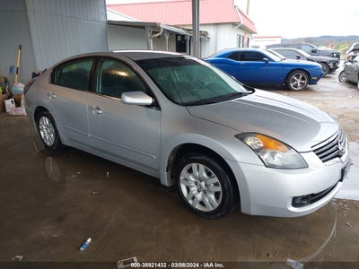 Nissan Altima 2009
