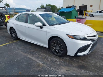 TOYOTA CAMRY 2023