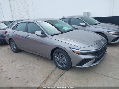 Hyundai Elantra 2024
