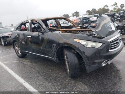 INFINITI QX70 2015