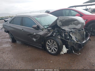TOYOTA CAMRY 2015