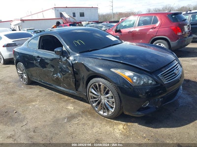 INFINITI JOURNEY 2013