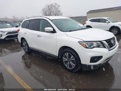 Nissan Pathfinder 2017