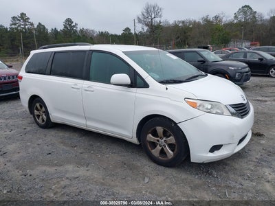 Toyota Sienna 2011