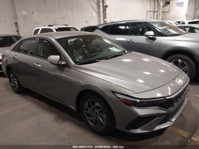 Hyundai Elantra 2024