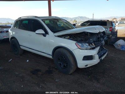 VOLKSWAGEN TOUAREG 2011