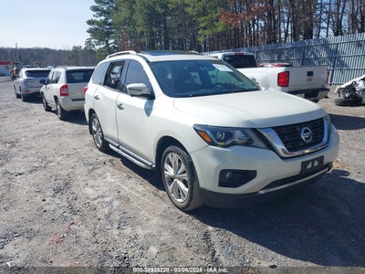 NISSAN PATHFINDER 2019