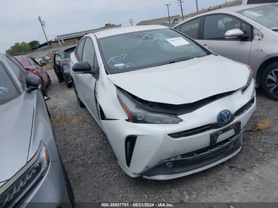TOYOTA PRIUS 2021