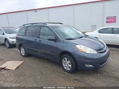 Toyota Sienna 2008