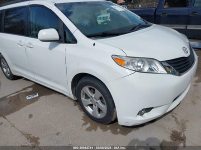 Toyota Sienna 2014