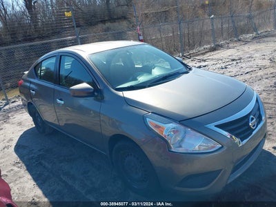Nissan Versa 2016