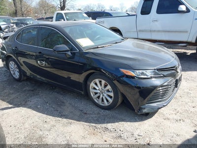 TOYOTA CAMRY 2020
