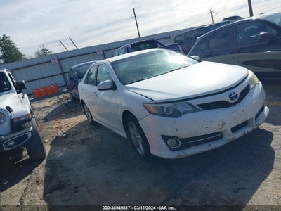 TOYOTA CAMRY 2014