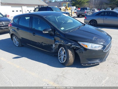 FORD FOCUS SE 2017