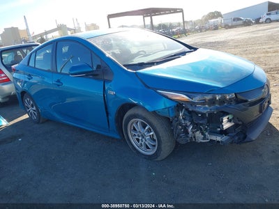 Toyota Prius prime 2021