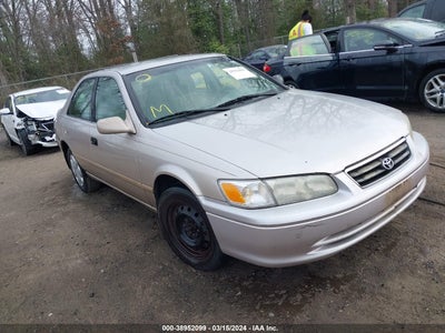 TOYOTA CAMRY 2001