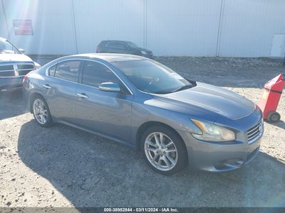 Nissan Maxima 2011