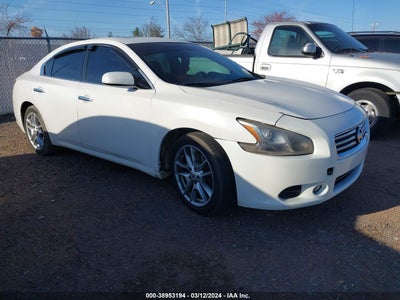 Nissan Maxima 2014