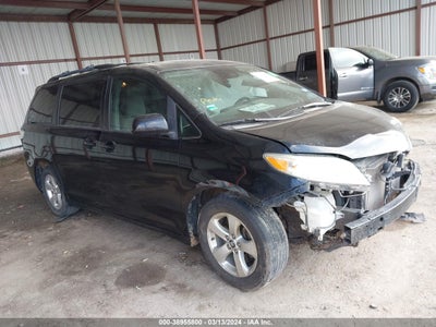 TOYOTA SIENNA 2018