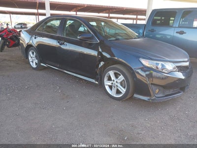 TOYOTA CAMRY 2013