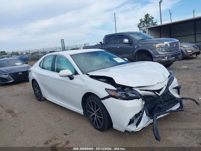Toyota Camry 2023