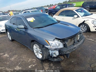 Nissan Maxima 2010