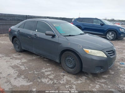 TOYOTA CAMRY 2010