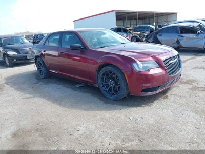 CHRYSLER 300 2019