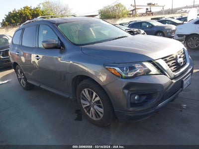 Nissan Pathfinder 2019