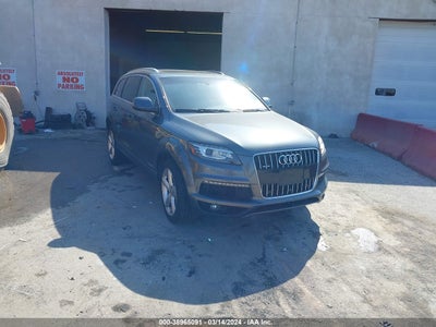 AUDI Q7 2015