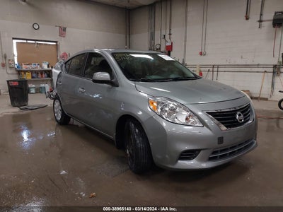 NISSAN VERSA 2012