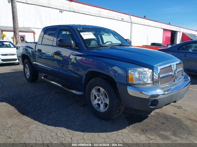 DODGE DAKOTA 2005