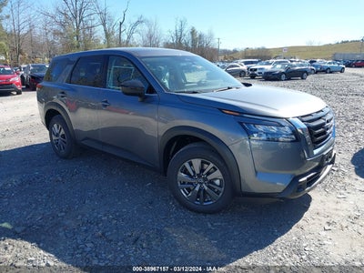 Nissan Pathfinder 2024