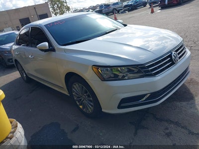 VOLKSWAGEN PASSAT 2016