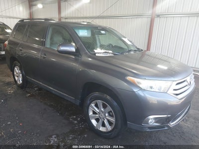 TOYOTA HIGHLANDER 2011