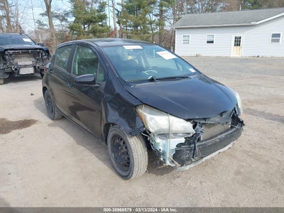 TOYOTA YARIS 2015