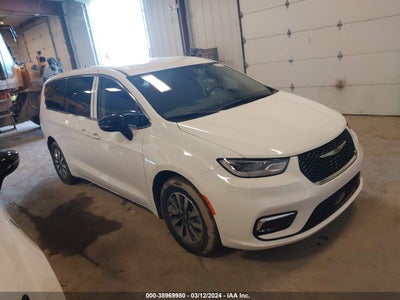 Chrysler Pacifica 2024