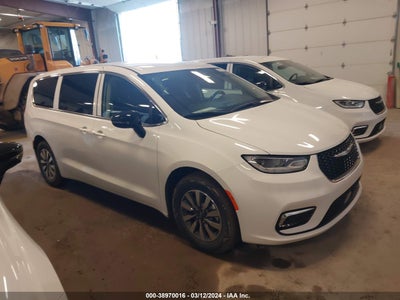 Chrysler Pacifica 2024