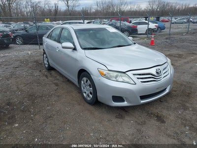 TOYOTA CAMRY LE 2010