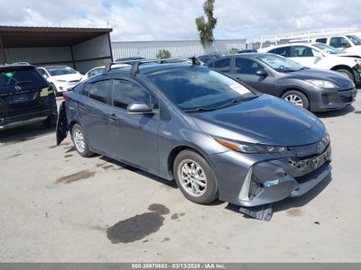 TOYOTA PRIUS PRIME 2021