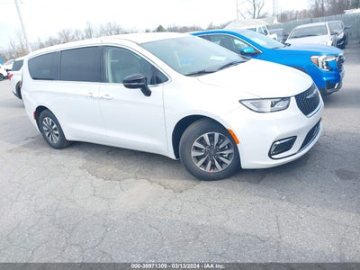 Chrysler Pacifica 2024